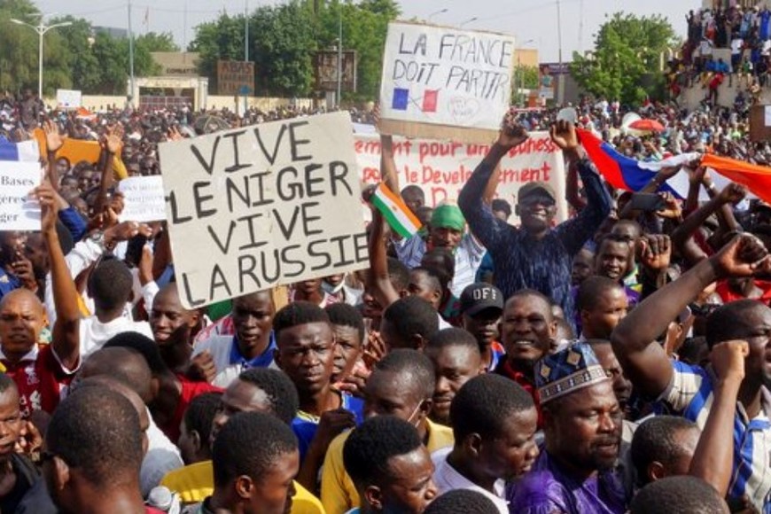 Las postura de gran parte de los nigerinos, quienes esta semana atacaron la embajada francesa, es clara.