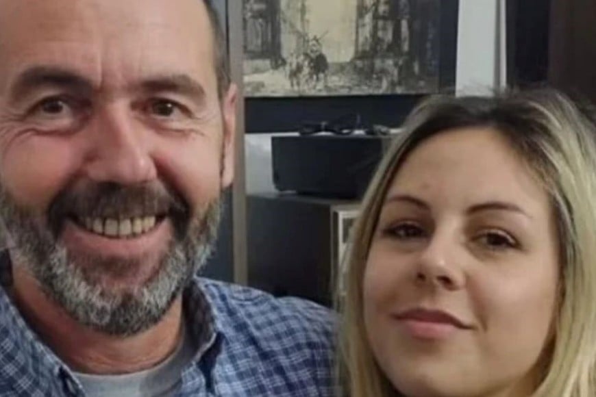 María Clara Urdangaray junto a su padre Facundo