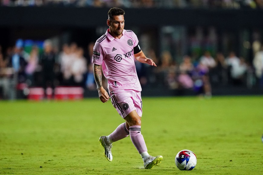 Aug 11, 2023; Fort Lauderdale, FL, USA; Inter Miami CF forward Lionel Messi (10) controls the ball in the first half against Charlotte FC at DRV PNK Stadium. Mandatory Credit: John David Mercer-USA TODAY Sports