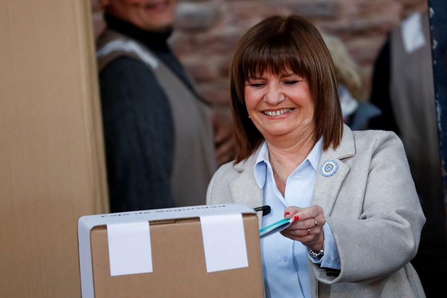 Argentine presidential pre-candidate Patricia Bullrich of Juntos por el Cambio alliance, casts her vote during Argentina's primary elections, in a polling station in Buenos Aires, Argentina August 13, 2023. REUTERS/Agustin Marcarian