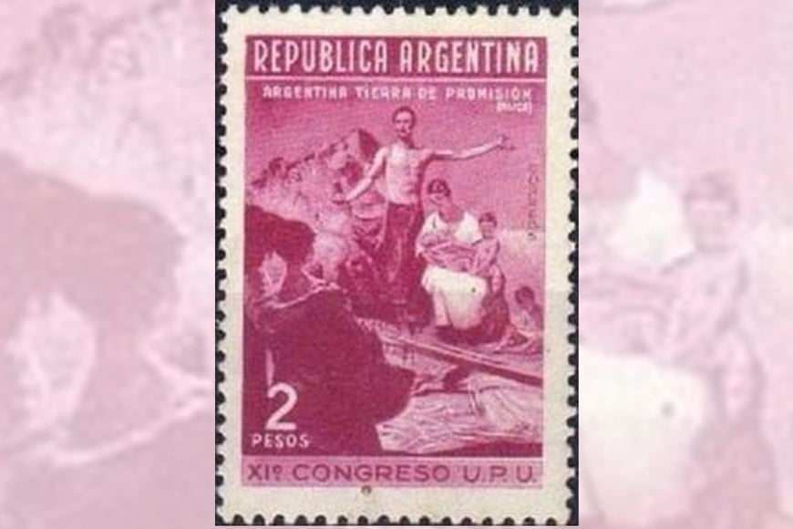 En 1939, el Correo Argentino emitió un sello alusivo a la obra de Antonio Alice y en 1960 la imagen apareció en los sobre de "Día de emisión" de la serie dedicada al "Año Mundial de los Refugiados".