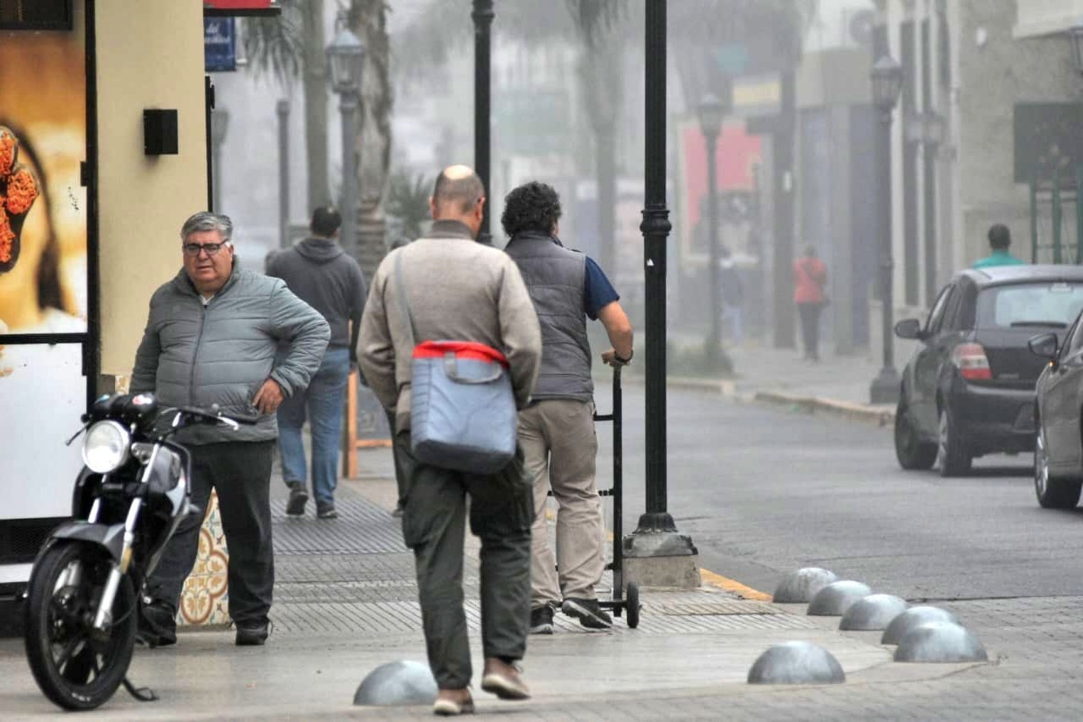 La niebla tapó la ciudad. El Servicio Meteorológico  Nacional (SMN) anuncio que lloverá en la región metropolitana durante este jueves.