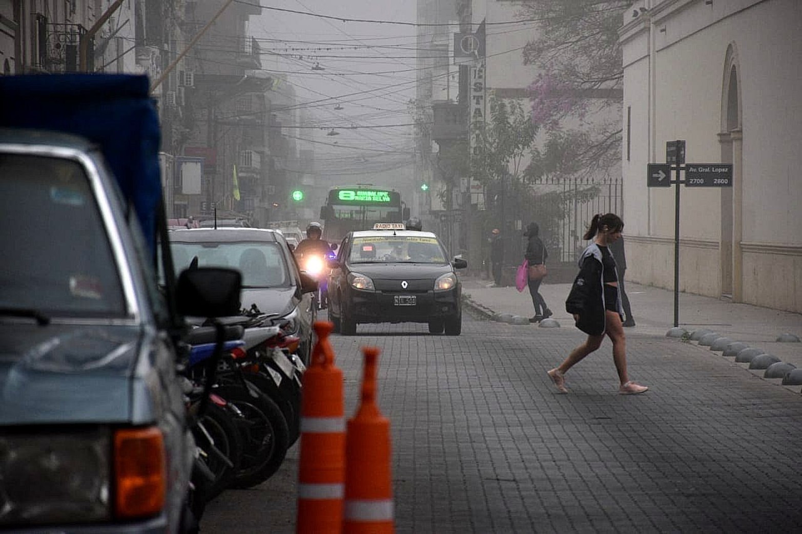 La niebla tapó la ciudad. El Servicio Meteorológico  Nacional (SMN) anuncio que lloverá en la región metropolitana durante este jueves.