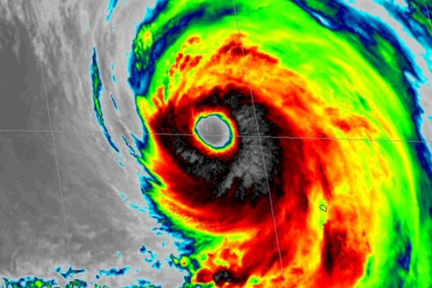 Imagen satelital del huracán