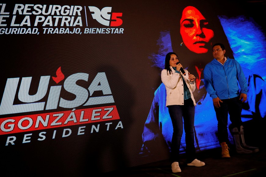 Ecuadorian presidential candidate Luisa Gonzalez speaks during a presidential election night event, in Quito, Ecuador August 20, 2023. REUTERS/Karen Toro