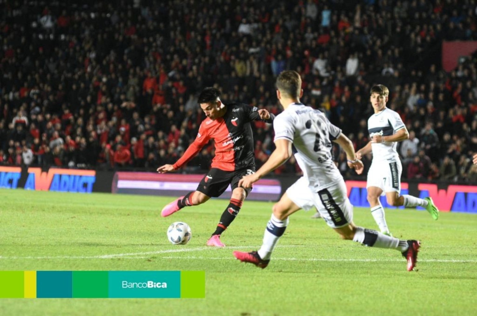 Colón y Gimnasia brindaron un buen partido en el Brigadier López. 