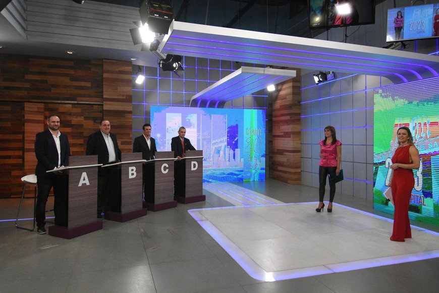 El debate fue en el estudio principal de Telefé Santa Fe. Pablo Aguirre.