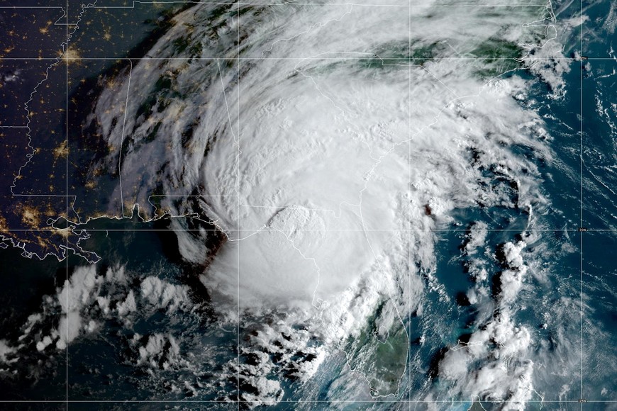 Hurricane Idalia hits Florida's west coast in a composite image from the National Oceanic and Atmospheric Administration (NOAA) GOES-East weather satellite August 30, 2023. NOAA/Handout REUTERS 
THIS IMAGE HAS BEEN SUPPLIED BY A THIRD PARTY.