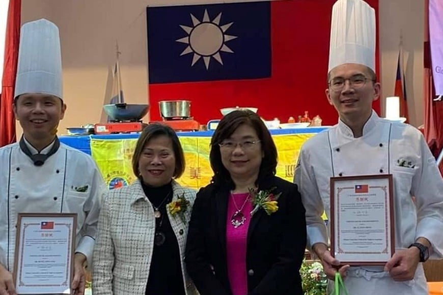 La clase fue dictada por dos chefs taiwaneses, Ting-Wei Hung y Jian-Ming Li.