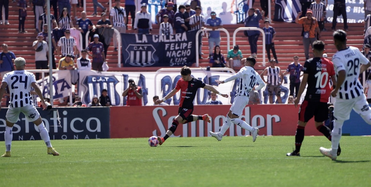Tras empatar 2 a 2, Colón cayó por penales ante Talleres en los octavos de Copa Argentina