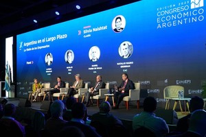 Panel “Argentina en el largo plazo, la visión de los empresarios”.
