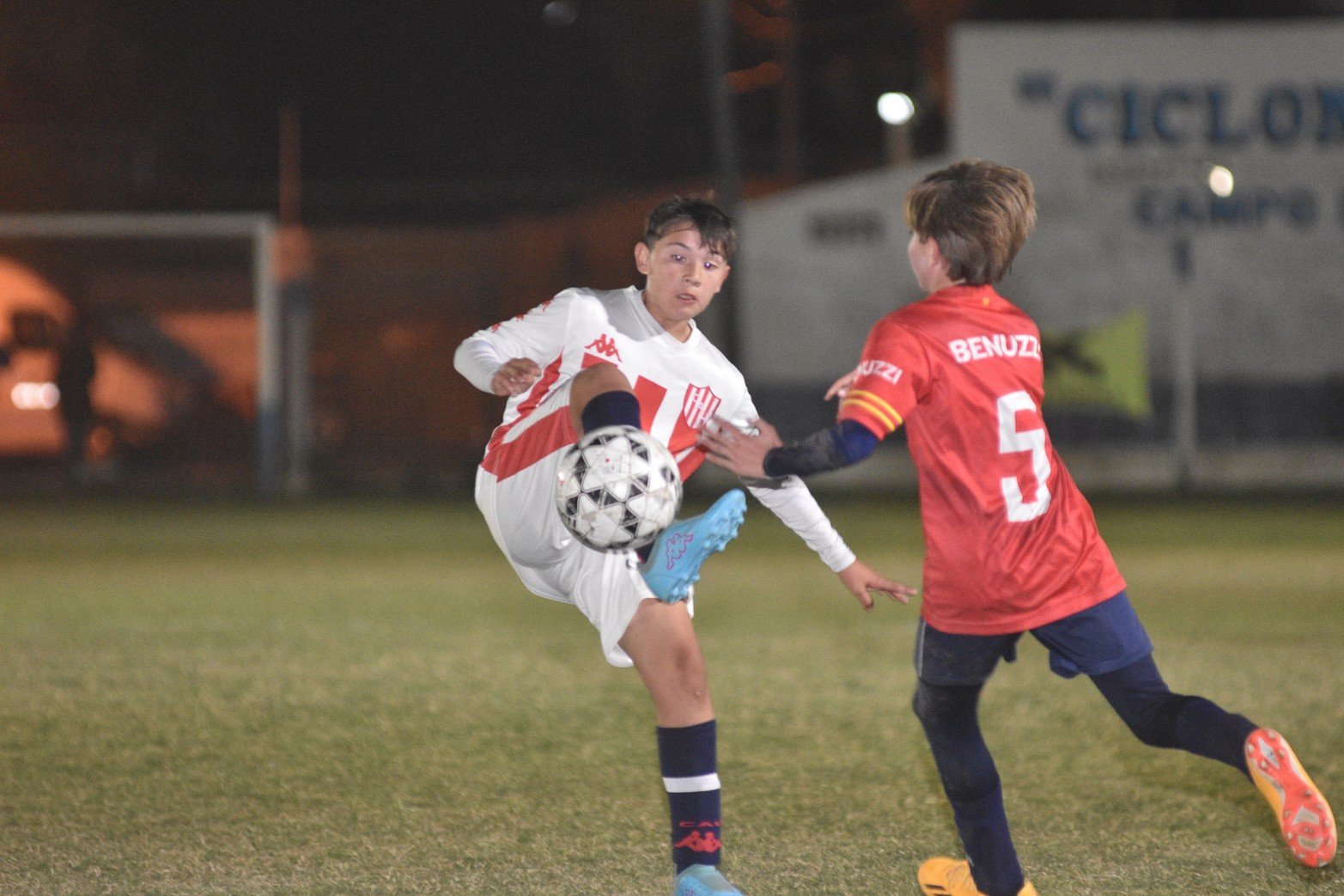 A medida que el torneo avanza y los equipos compiten con determinación, es evidente que el espíritu deportivo y la alegría llenarán cada rincón de los campos de juego preparados para la ocasión. El Lagunerito es mucho más que un torneo infantil; es una celebración del amor por el fútbol y la alegría de ser pibe, niño.