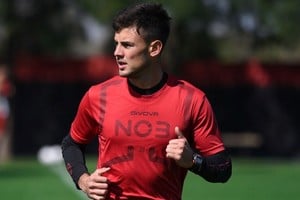 Asentado. El marcador es una de las revelaciones del Newell's de Heize. Créditos: gentileza.