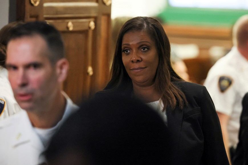 New York Attorney General Letitia James walks outside the courtroom on the day former U.S. President Donald Trump attends the trial of himself, his adult sons, the Trump Organization and others in a civil fraud case brought by her, at a Manhattan courthouse, in New York City, U.S., October 2, 2023. REUTERS/Brendan McDermid