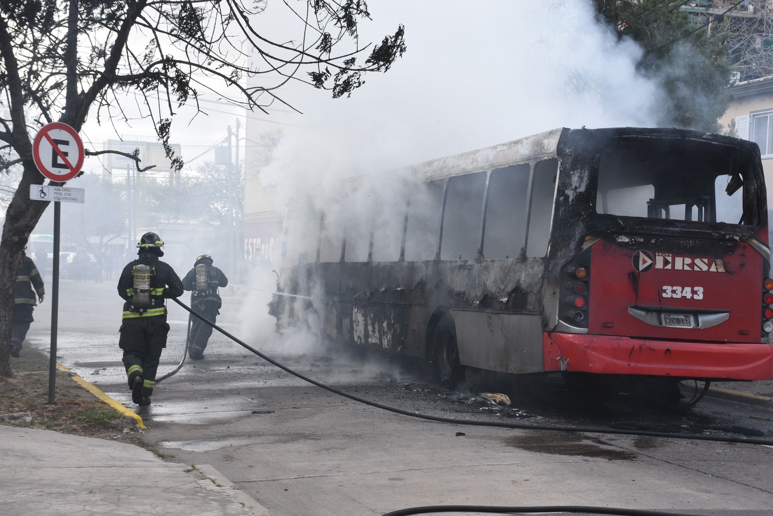 Los bomberos pudieron apagar el incendio.