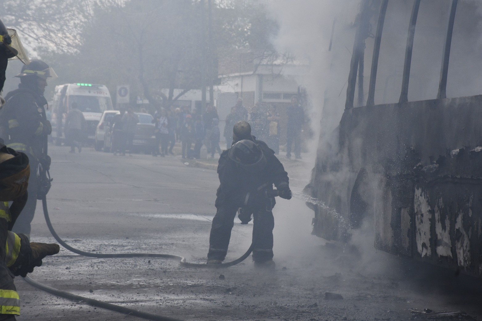 Los bomberos pudieron apagar el foco ígneo.