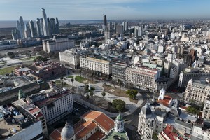 La ciudad de Buenos Aires, capital de la República Argentina, vista desde el drone de El Litoral. Foto: Fernando Nicola.
