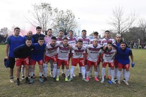 Hay equipo. Vecinal Gálvez debe ganar su partido ante Nacional si pretende meterse de lleno en la máxima categoría. Luis Cetraro