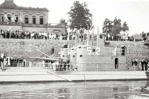 Un hecho inusual e histórico. Tres submarinos llegaron al puerto de la ciudad de Santa Fe