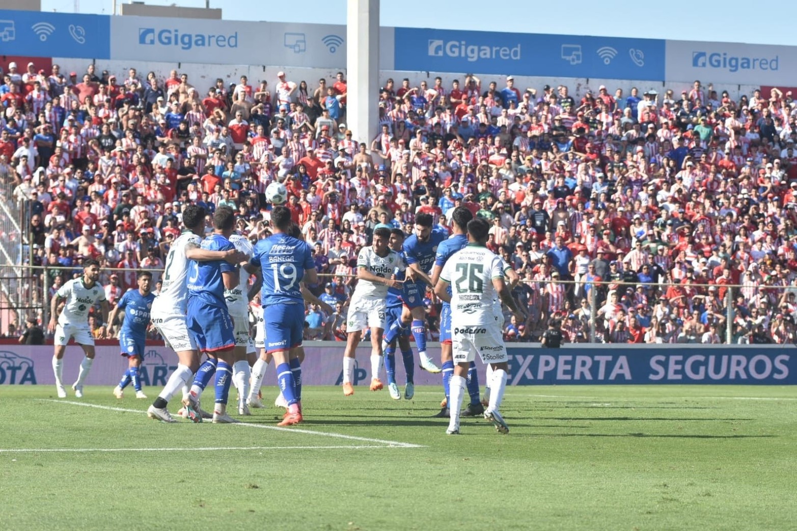 El cabezazo de Orsini para el 1-0 fundamental.