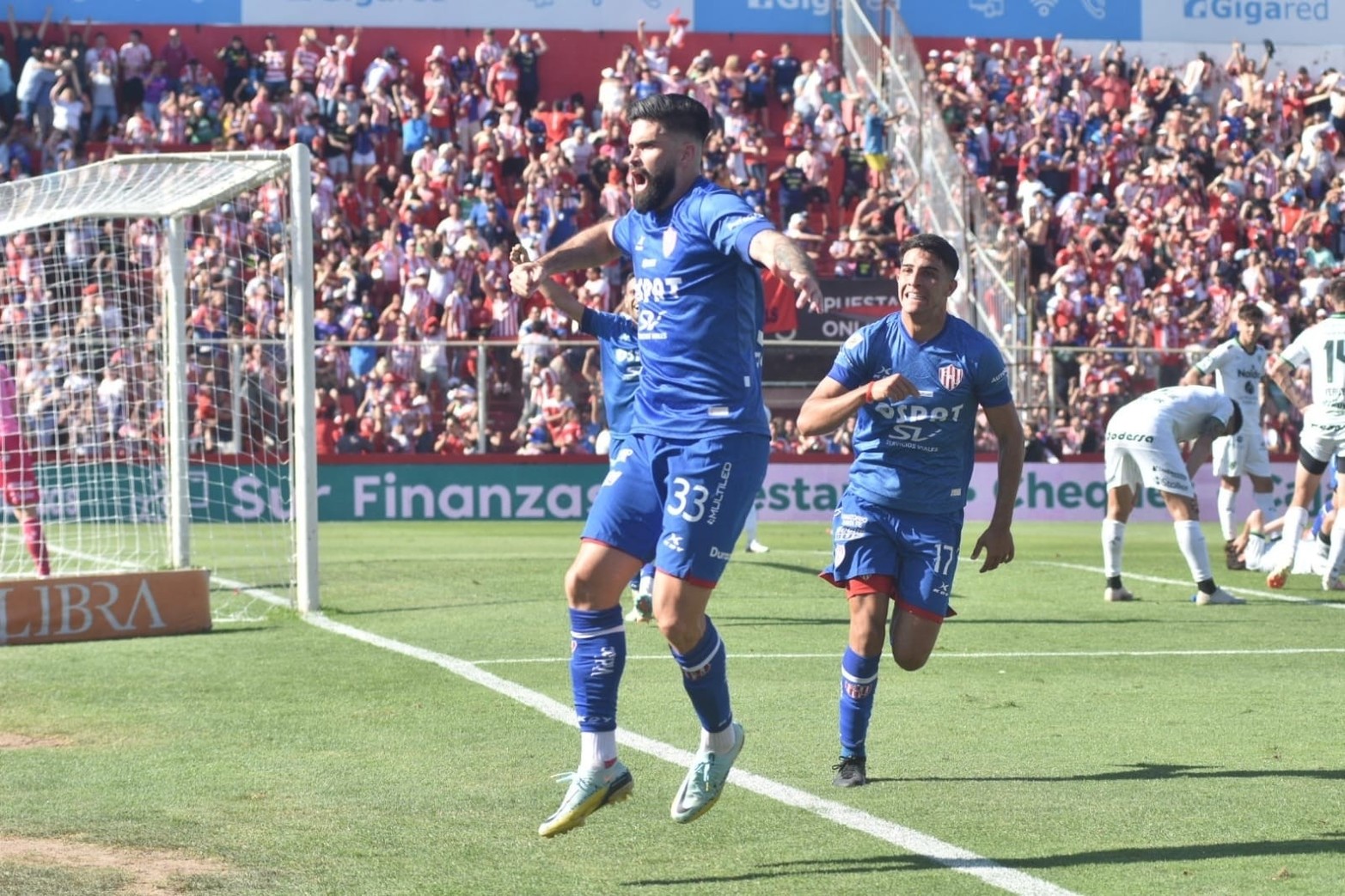 Orsini tuvo su revancha marcando el gol del triunfo.