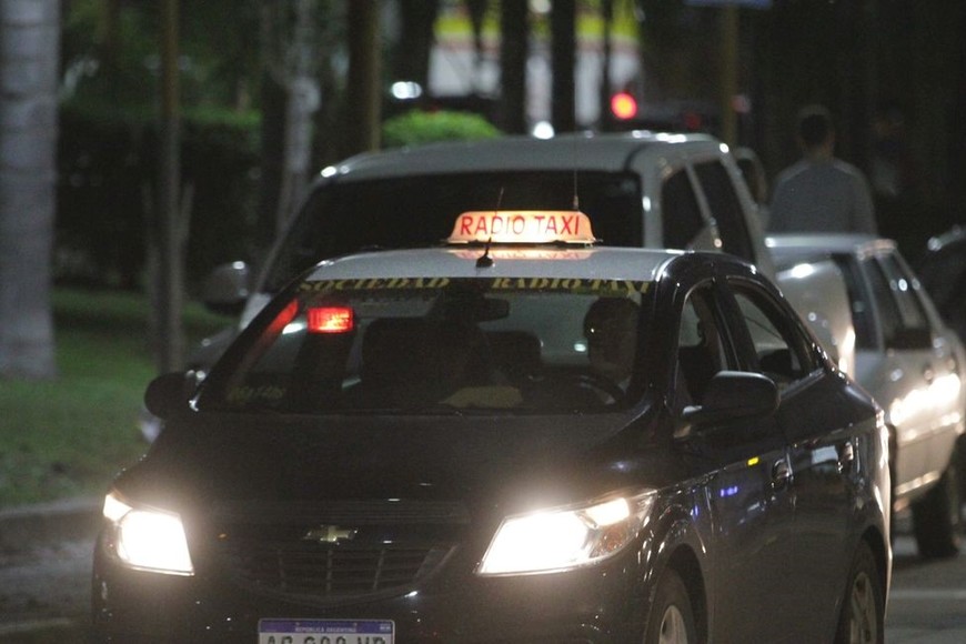 Durante el fin de semana se registraron al menos dos robos a taxistas en la capital santafesina. Foto: Pablo Aguirre
