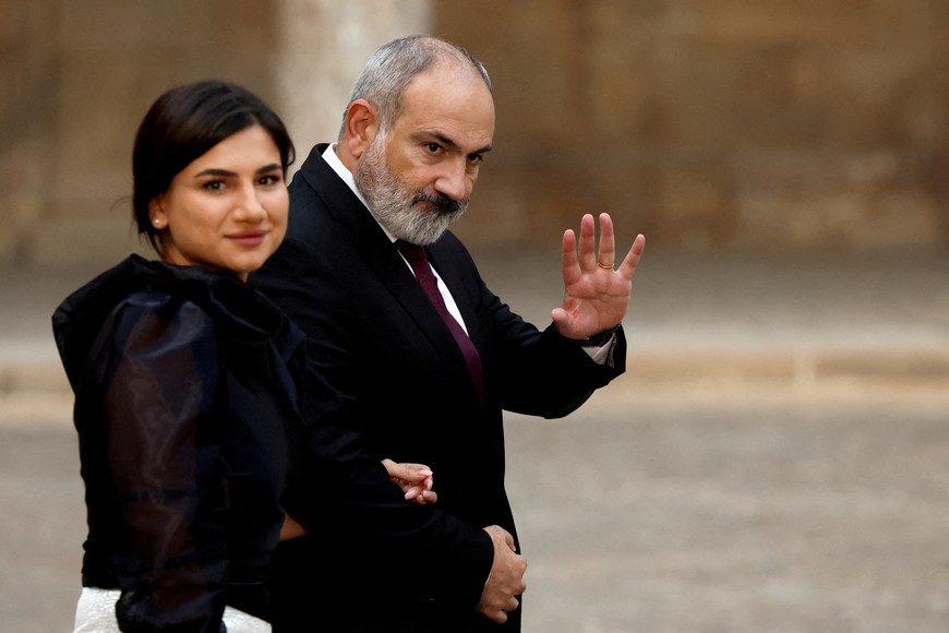 FILE PHOTO: Armenia's Prime Minister Nikol Pashinyan arrives at the Palace of Charles V on the day of the European Political Community Summit in Granada, Spain October 5, 2023. REUTERS/Jon Nazca/File Photo