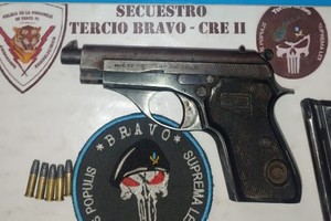 Algunas de las armas secuestradas en los procedimientos. Crédito: El Litoral.