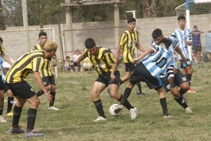 Así fue de competitiva la liga y la fase final promete más todavía. Crédito: Por Amor Al Deporte Coronda Web.