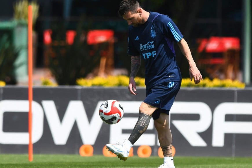 Soccer Football - World Cup - South American Qualifiers - Argentina training - Lionel Andres Messi Training ground, Buenos Aires, Argentina - October 16, 2023
Argentina's Lionel Messi during training REUTERS/Rodrigo Valle NO RESALES. NO ARCHIVES.