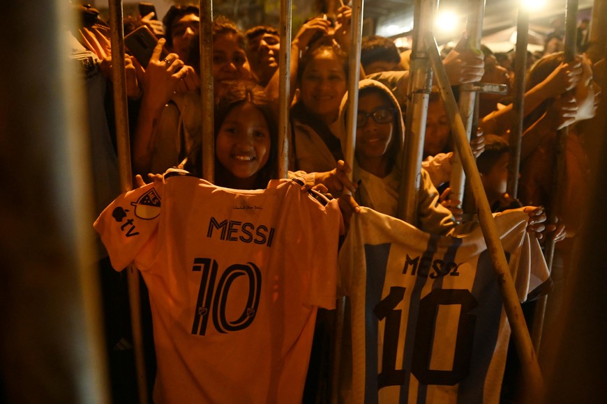 La camiseta de Messi, la más repetida entre los fanáticos. Foto: Sebastián Granata / Télam
