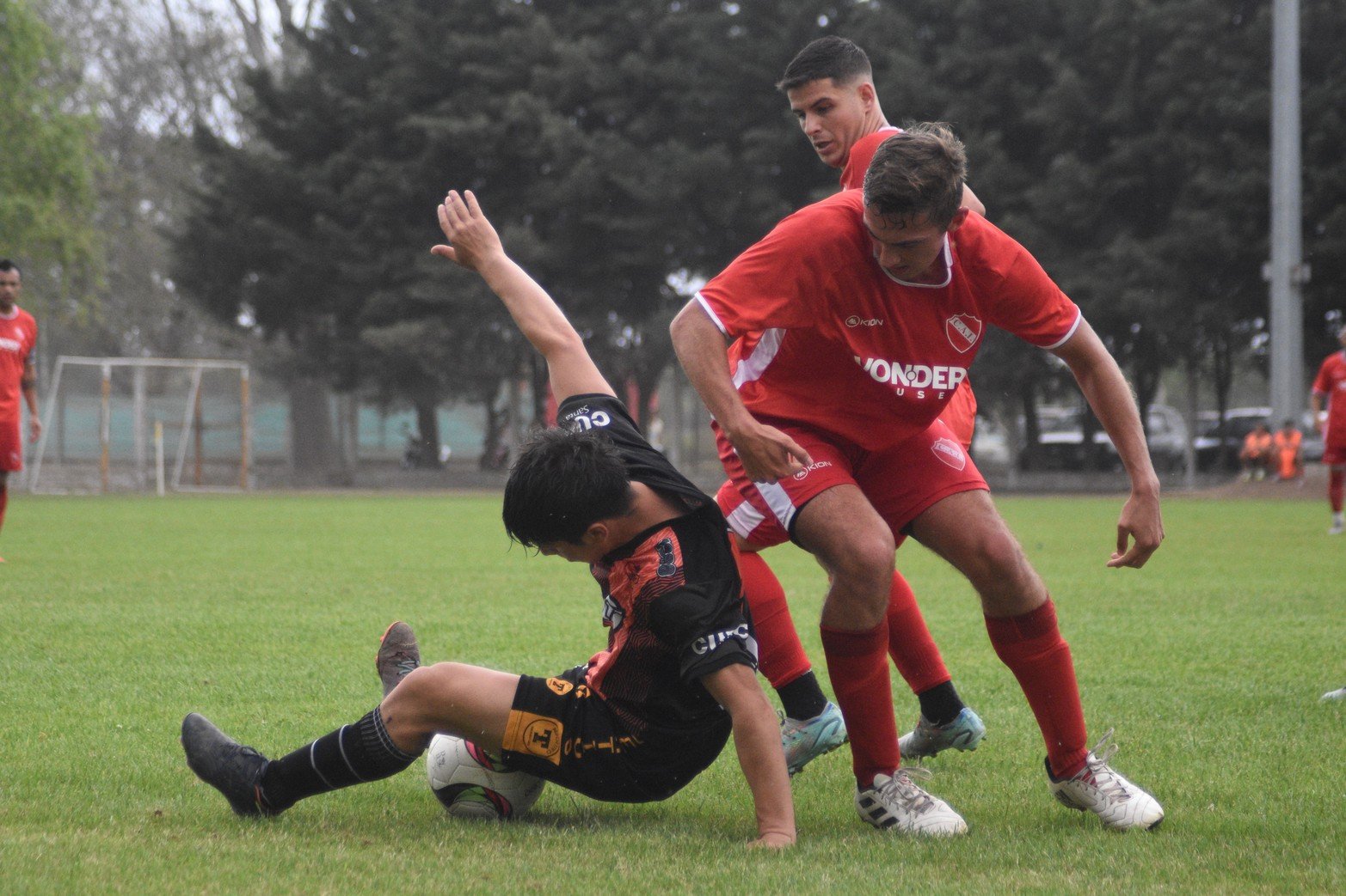 Independiente y Las Flores igualaron 1 a 1 por una nueva fecha de la Liga Santafesina de fútbol.