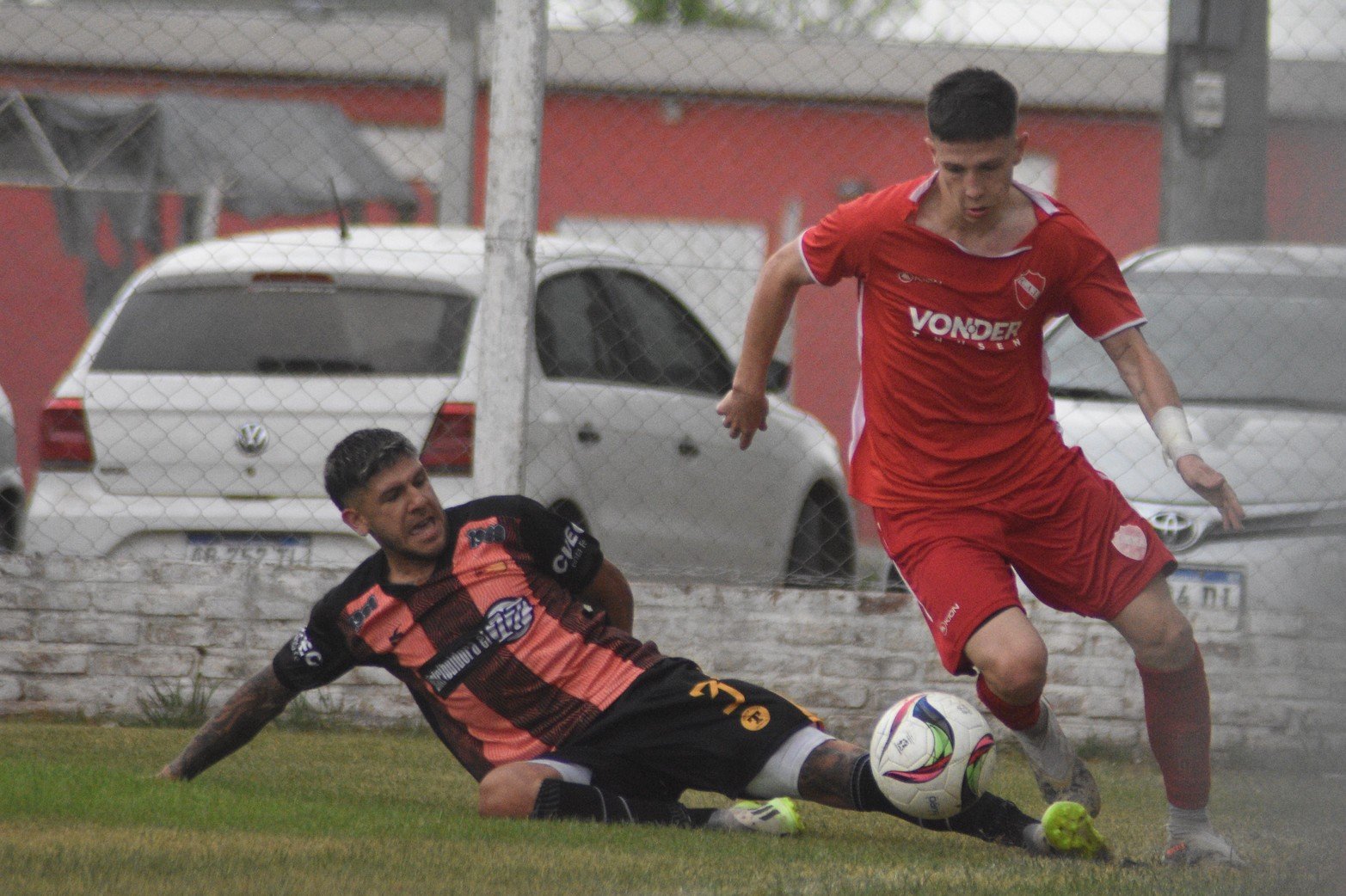 Independiente y Las Flores igualaron 1 a 1 por una nueva fecha de la Liga Santafesina de fútbol.