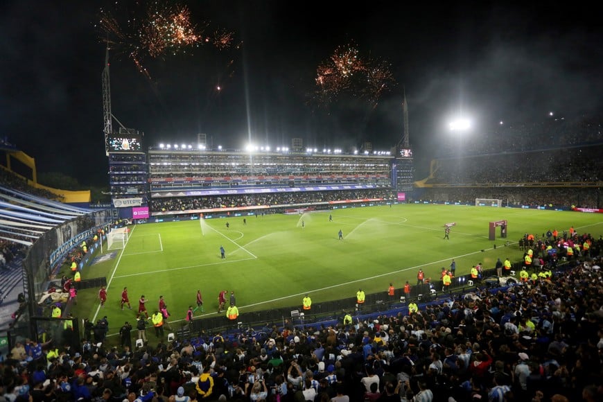 Soccer Football - World Cup - South American Qualifiers - Argentina v Venezuela - Estadio La Bombonera, Buenos Aires, Argentina - March 25, 2022
General view during the warm up before the match REUTERS/Matias Baglietto