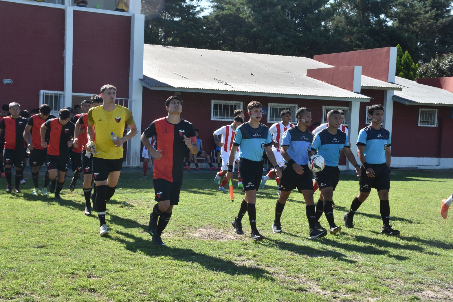 Unión le ganó 2 a 0 a Colón en uno de los clásicos que tiene la Liga Santafesina de fútbol. 
