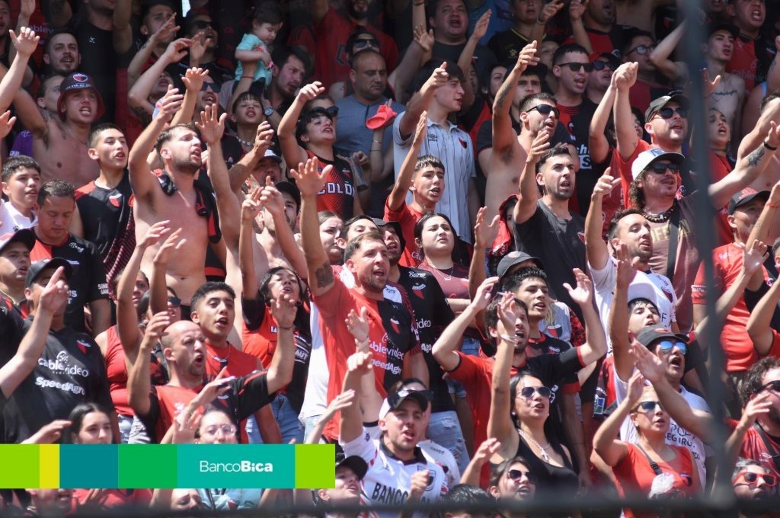 Colón venció a Atlético Tucumán en Santa Fe.