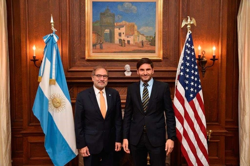 Pullaro cerró su gira por EE.UU con el embajador argentino en ese país, Jorge Argüello.