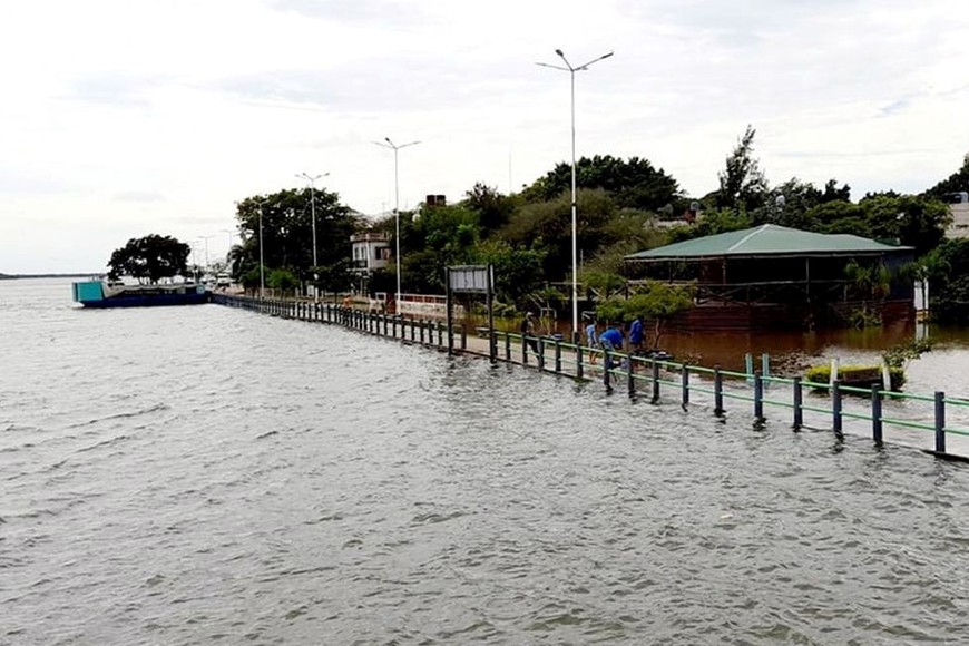 En la ciudad correntina de Itatí están en situación de alerta, ya que se espera que en los próximos días el agua alcance un registro de “evacuación”. Foto: Captura digital