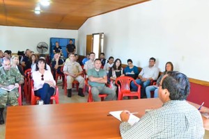 El intendente de Reconqusita, Dr. Amadeo Enrique Vallejos, encabezó un nuevo encuentro del Comité de Protección Civil.