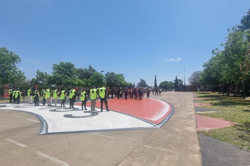 Un Cementerio de los Elefantes repleto como en las mejores tardes y galas