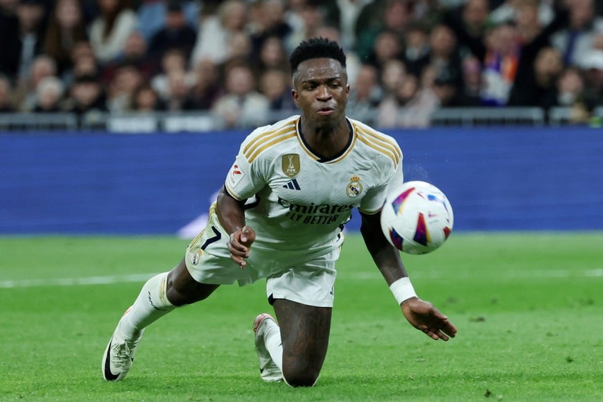 Soccer Football - LaLiga - Real Madrid v Valencia - Santiago Bernabeu, Madrid, Spain - November 11, 2023
Real Madrid's Vinicius Junior scores their second goal REUTERS/Isabel Infantes