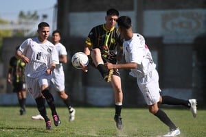 Los Canarios ganaron ante Academia Cabrera por penales. Crédito: Luis Cetraro.