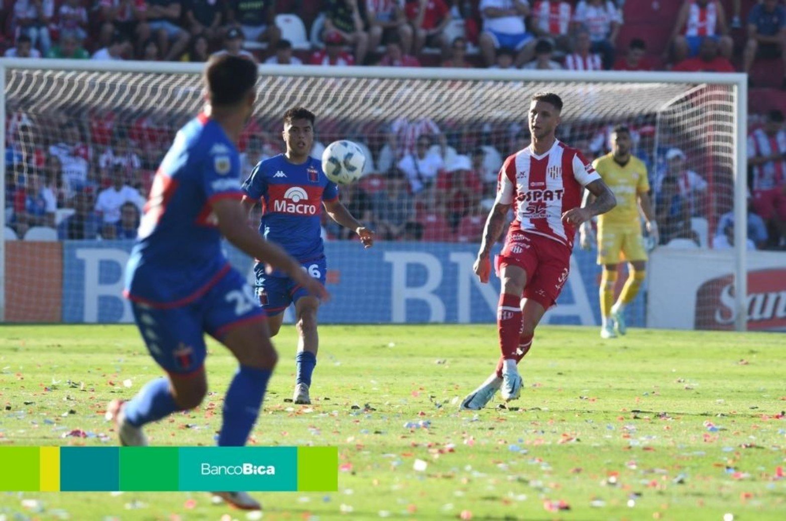Unión derrotó a Tigre y se salvó del descenso.