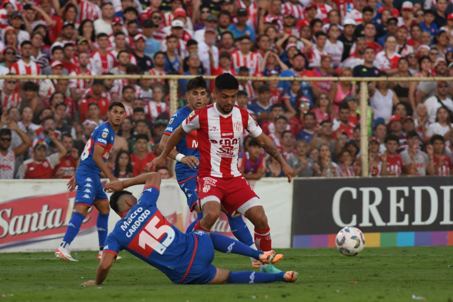 Mauro Luna Diale jugó un buen segundo tiempo. 