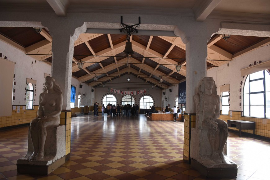 El salón de la histórica escuela santafesina. Foto: Luis Cetraro