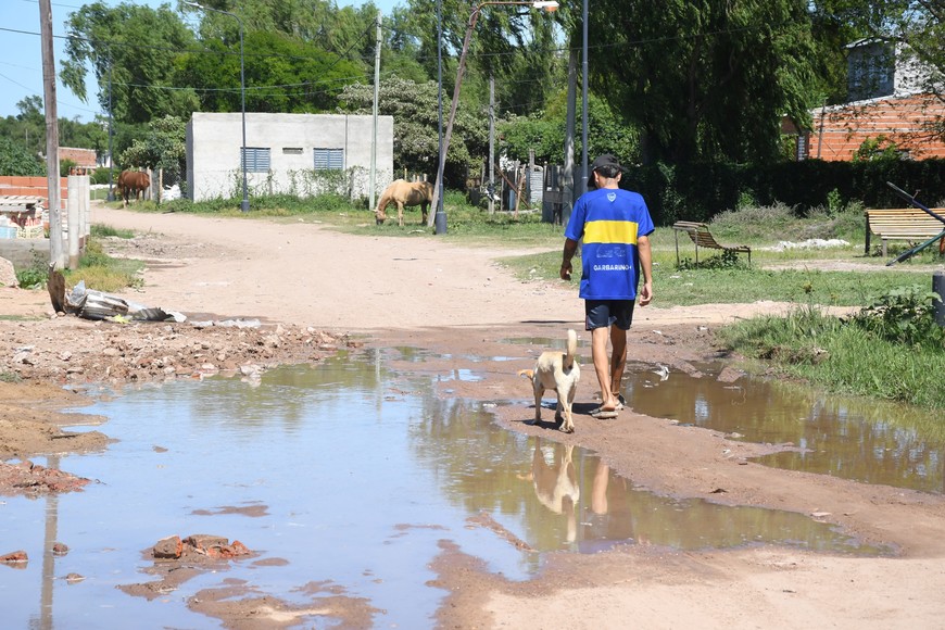 Filtraciones de esta magnitud se observan en distintos sectores de La Vuelta del Paraguayo. Foto: Flavio Raina.