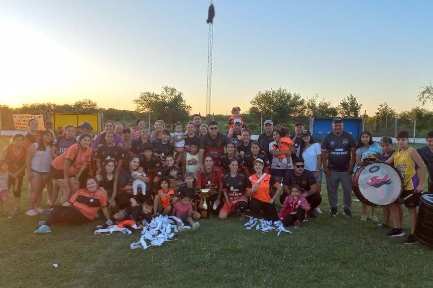 Se festeja igual: Polideportivo dio todo y fue subcampeón por segunda temporada consecutiva.