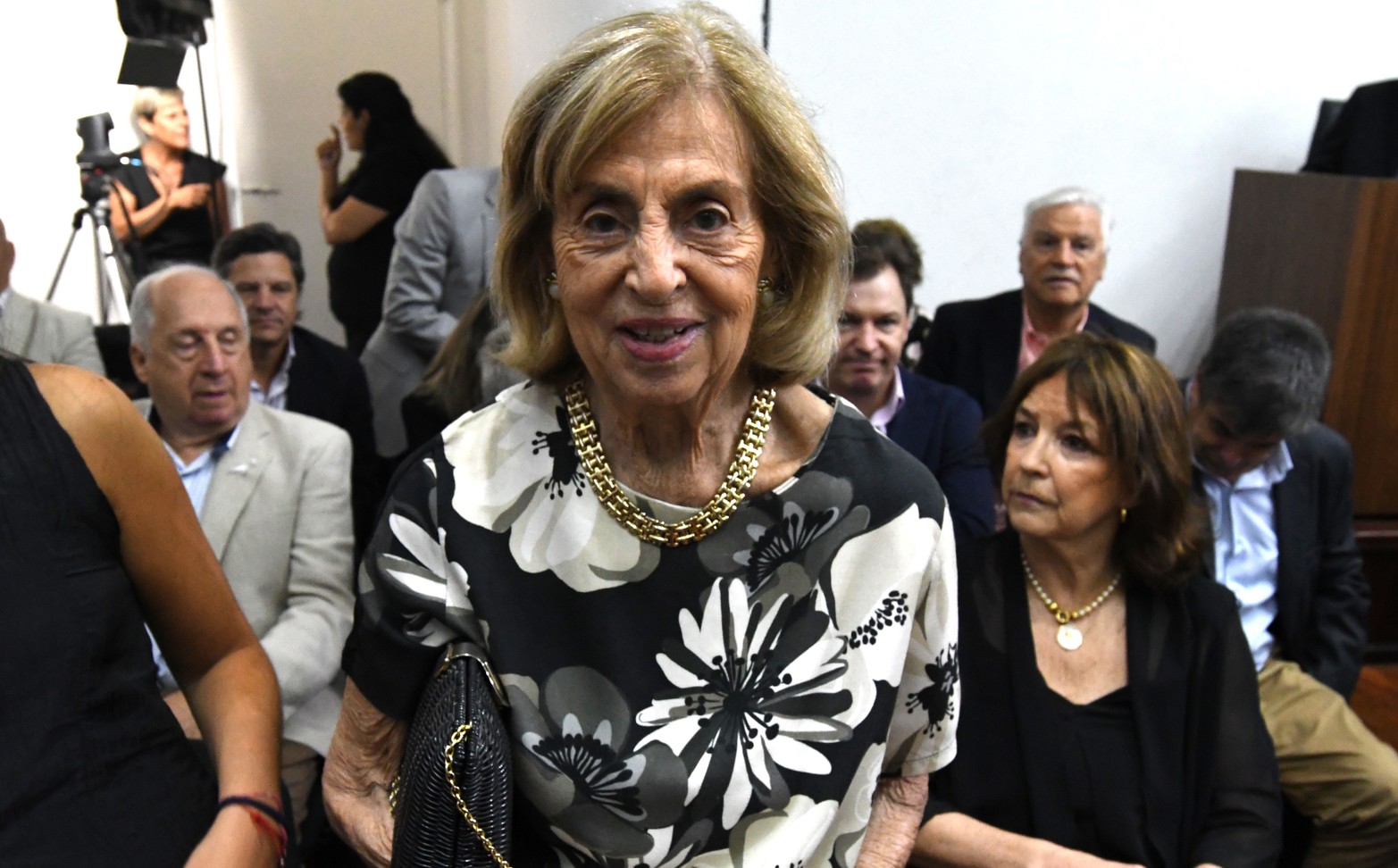 La mamá del nuevo intendente Juan Pablo Poletti estuvo presente en el recinto del Concejo. Foto Mauricio Garín