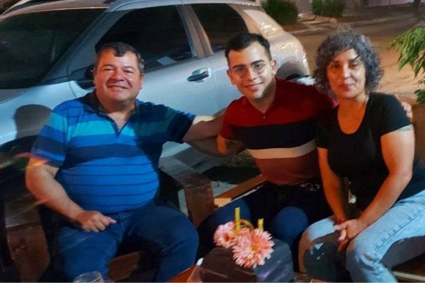 El primer reencuentro será el mismo día en el que César cumple 20 años.