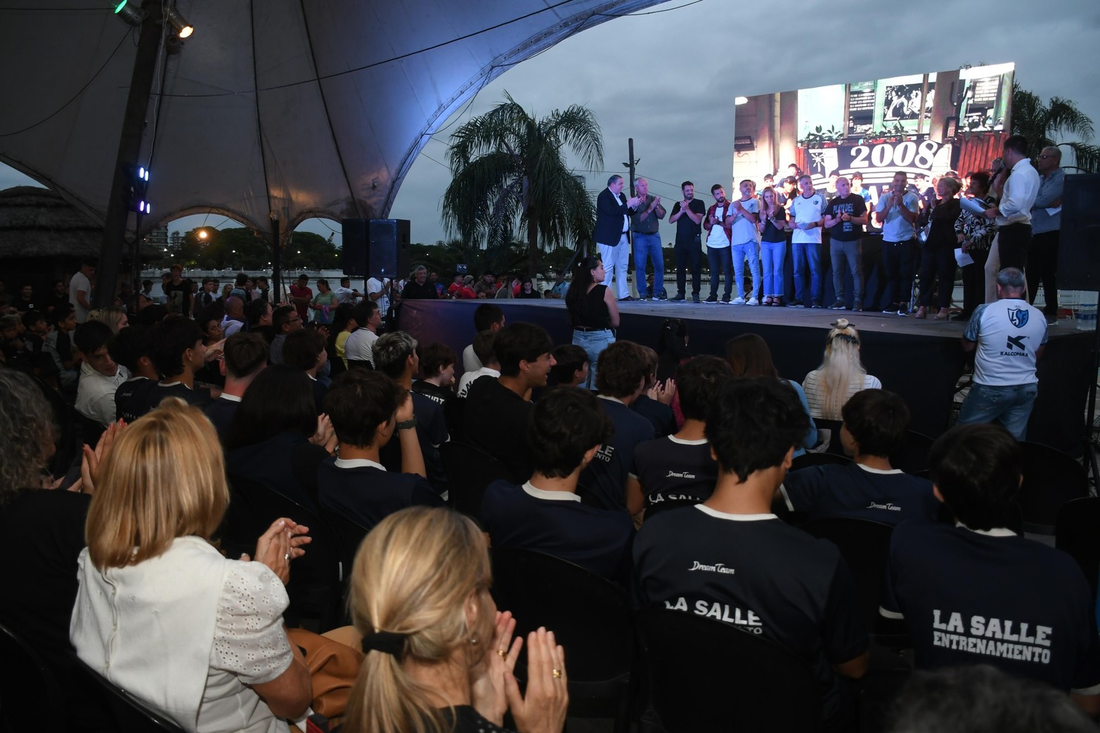 La Liga Santafesina de Fútbol homenajeó a sus deportistas en una exitosa entrega de premios 2023